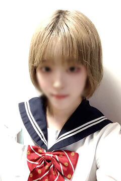 とびっきりフレッシュな金髪ショートボブのゆらちゃんのご紹介です。 画像